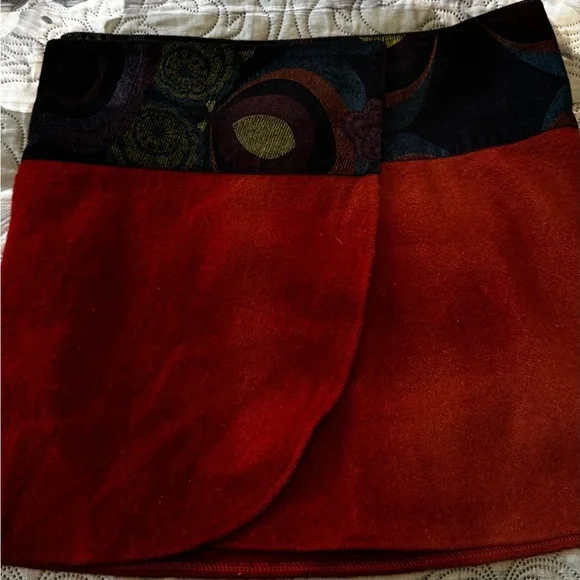 Kali orange and Black Mini Skirt - Picture 8 of 8